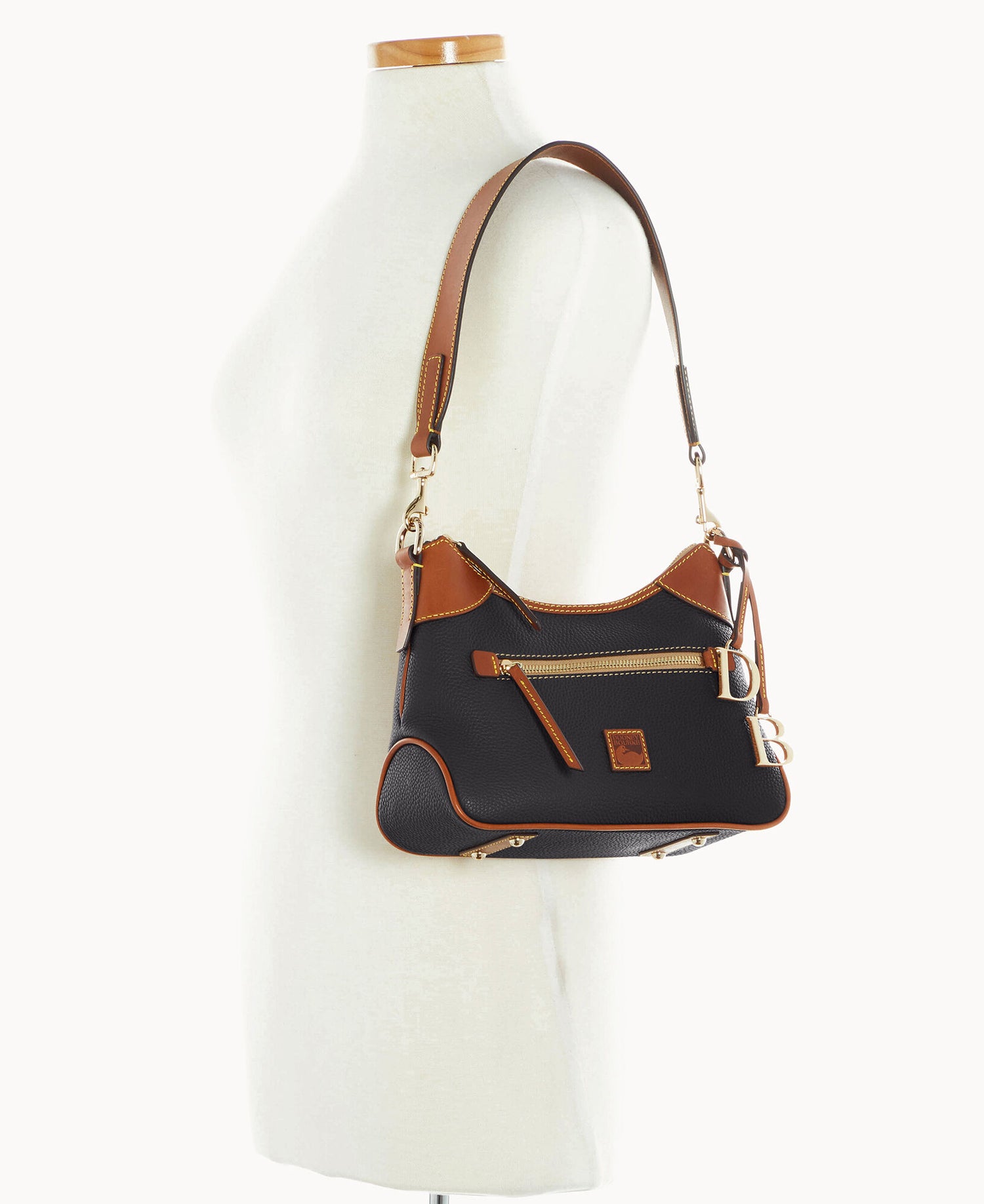 B1956G_9PBLPAKR_ALT4