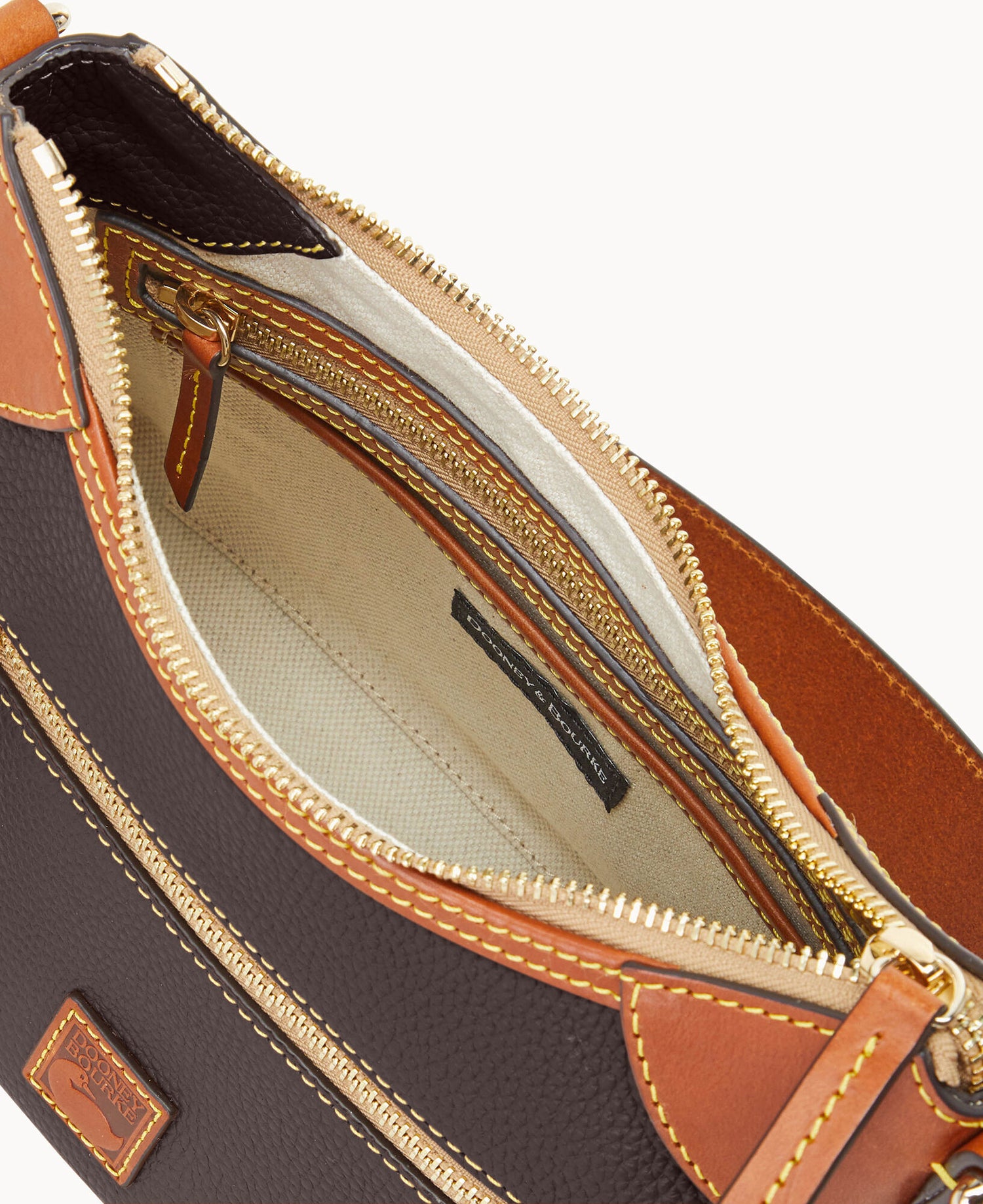 B1956G_9PBMPAKR_ALT2