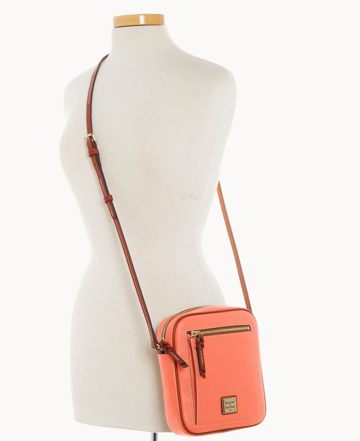 B2432G_AWCRPATN_ALT4